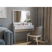 белое дерево