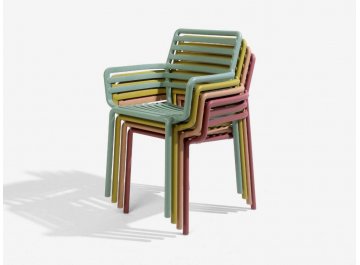 Кресло пластиковое Doga