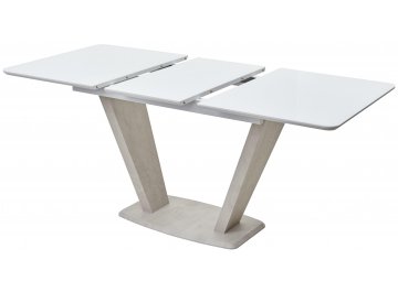 Стеклянный стол Прага