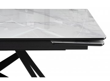 Стеклянный стол Блэкберн