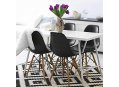 Комплект стульев на металлокаркасе Eames 532631