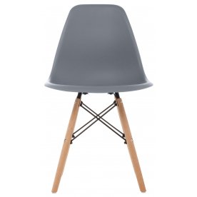 Пластиковый стул Eames