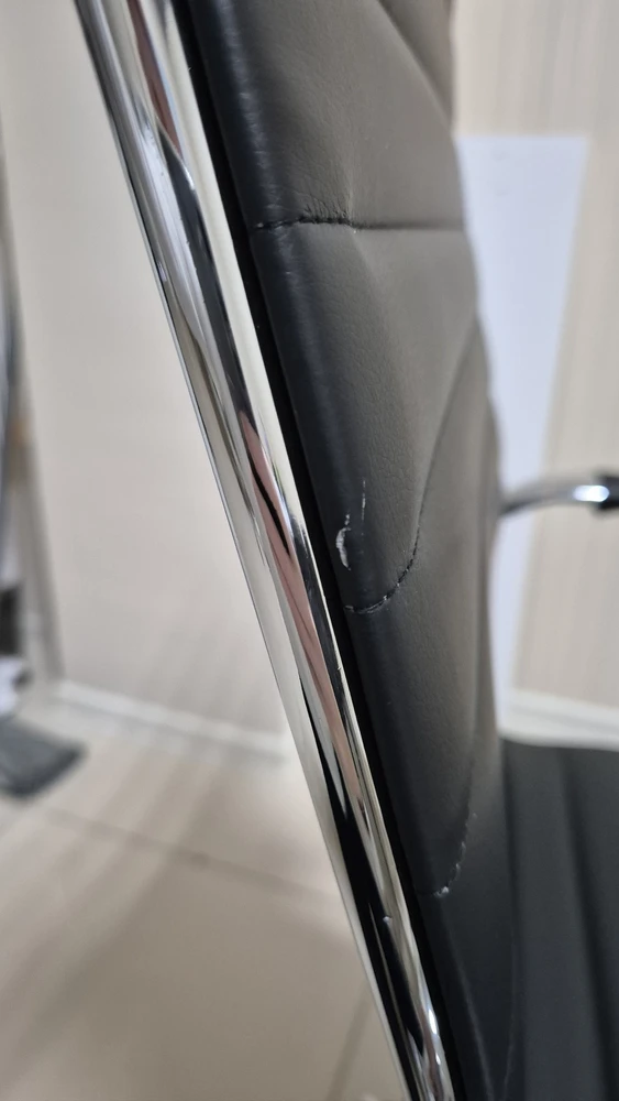 Компьютерное кресло Reus pu white / chrome фото покупателя 16