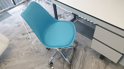 Компьютерное кресло Kolin с подушкой clear / white фото покупателя 527