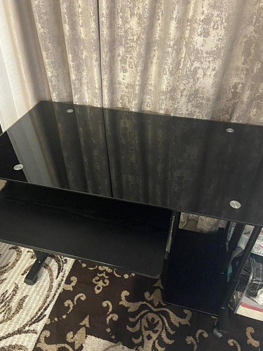 Компьютерный стол Vesta черное стекло фото покупателя 1