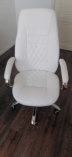 Компьютерное кресло Aragon белое фото покупателя 40