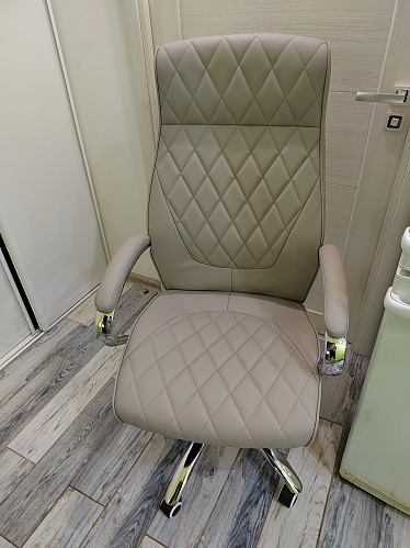 Компьютерное кресло Monte белое фото покупателя 23