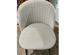 Стул на металлокаркасе Gabi 1 бежевый / черный с серебряными наконечниками фото покупателя 471