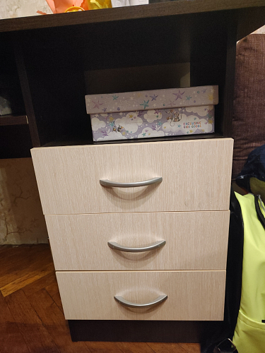 Стол письменный Бриз МДФ волна лайм / ясень светлый фото покупателя 50