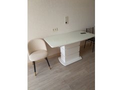 Стул на металлокаркасе Gabi 1 бежевый / черный с серебряными наконечниками фото покупателя 741