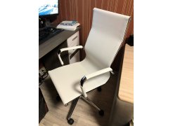 Компьютерное кресло Reus черная сетка / хром фото покупателя 37