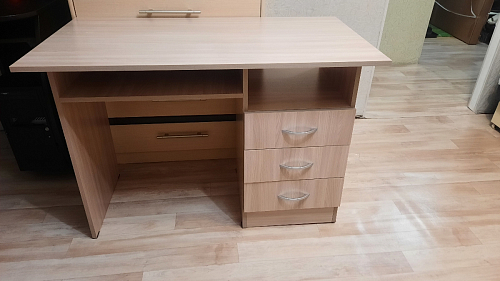 Стол письменный Бриз МДФ волна лайм / ясень светлый фото покупателя 32