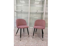 Стул на металлокаркасе Gabi 1 бежевый / черный с серебряными наконечниками фото покупателя 93