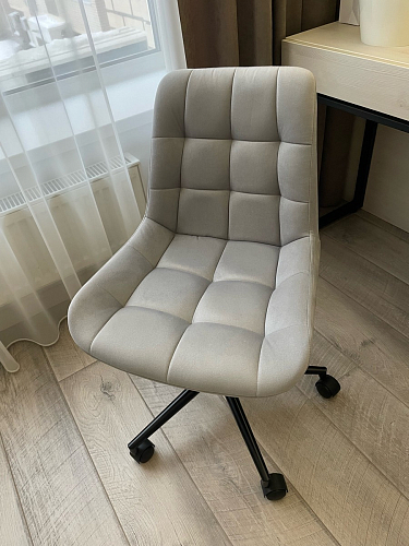 Компьютерное кресло Честер темно-серый велюр velutto 32 / белый фото покупателя 60