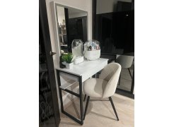 Стул на металлокаркасе Gabi 1 бежевый / черный с серебряными наконечниками фото покупателя 426