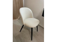 Стул на металлокаркасе Gabi 1 бежевый / черный с серебряными наконечниками фото покупателя 696