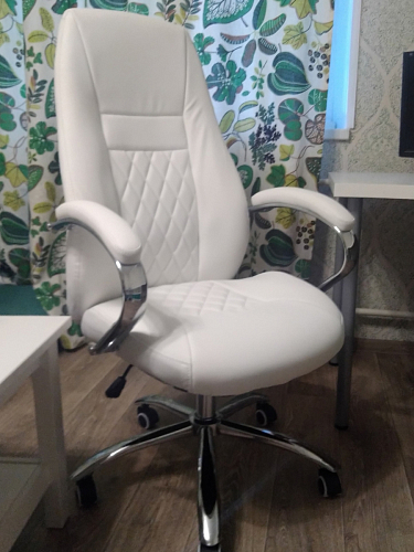 Компьютерное кресло Aragon белое фото покупателя 70