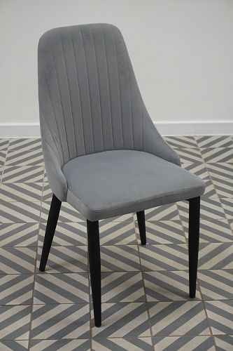 Стул на металлокаркасе Kora green / black из шоурума 16