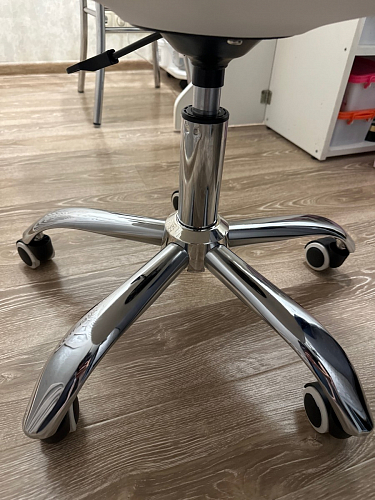 Компьютерное кресло Kolin с подушкой clear / white фото покупателя 419