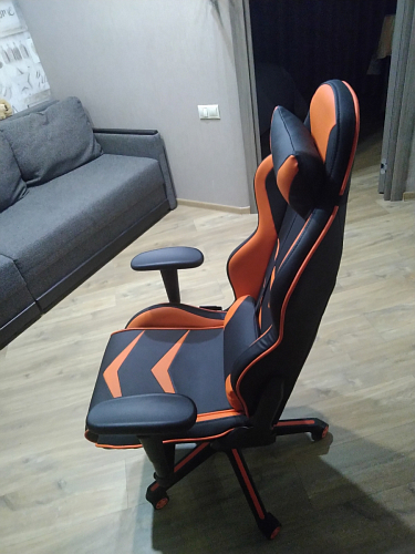 Компьютерное кресло Racer черный / красный / бежевый фото покупателя 154