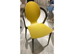 Пластиковый стул Spoon горчичный из шоурума 3