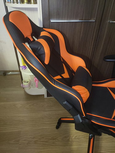 Компьютерное кресло Racer черное / оранжевое фото покупателя 72