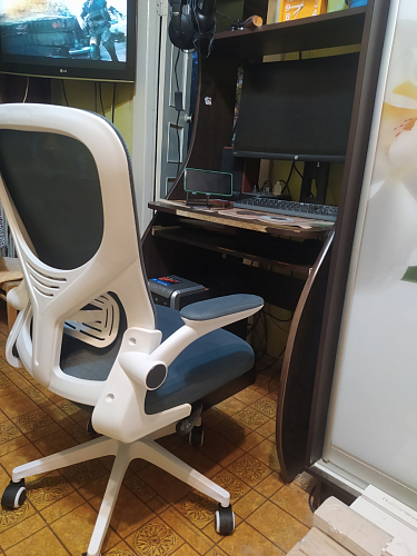 Компьютерное кресло Konfi light gray / white фото покупателя 273