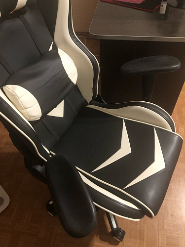 Компьютерное кресло Racer черный / красный / бежевый фото покупателя 112