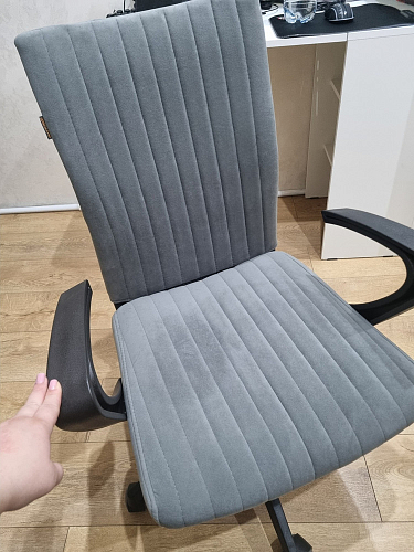 Компьютерное кресло Spark флок черный 35 фото покупателя 7