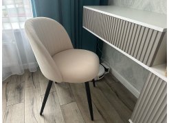 Стул на металлокаркасе Gabi 1 бежевый / черный с серебряными наконечниками фото покупателя 210