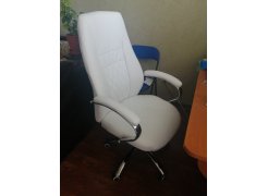 Компьютерное кресло Aragon белое фото покупателя 150