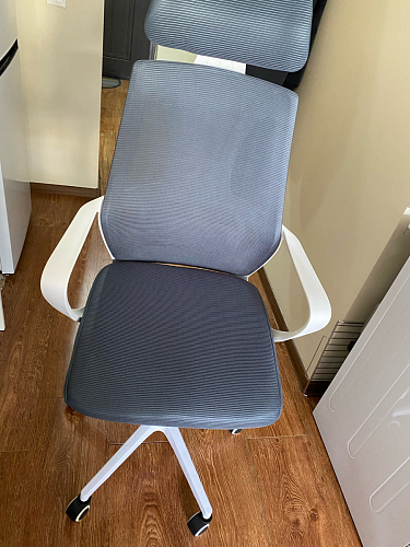 Компьютерное кресло Golem dark gray / gray / white фото покупателя 6