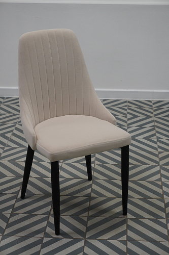 Стул на металлокаркасе Kora green / black из шоурума 4