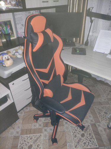 Компьютерное кресло Racer черное / красное фото покупателя 99