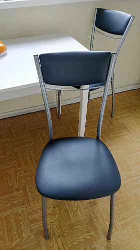 Стул на металлокаркасе Goki с мягкой спинкой серый полимер / светлый мусс фото покупателя 3