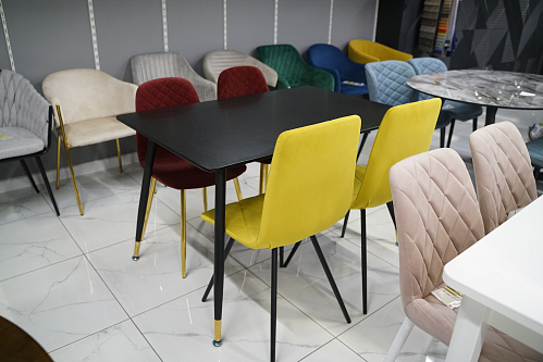 Стол Bianka черный из шоурума 1