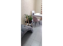 Стул на металлокаркасе Gabi 1 бежевый / черный с серебряными наконечниками фото покупателя 39