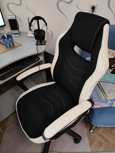 Компьютерное кресло Gamer черное / бежевое фото покупателя 9