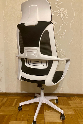 Компьютерное кресло Golem dark gray / white фото покупателя 57