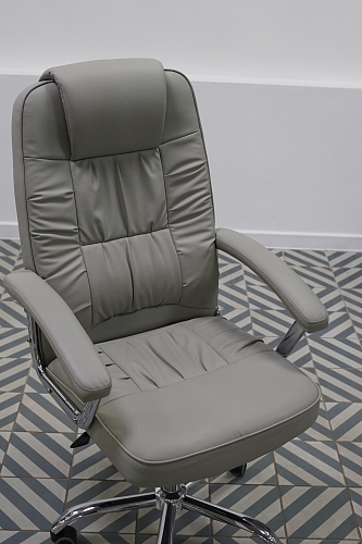 Компьютерное кресло Rik champagne из шоурума 2