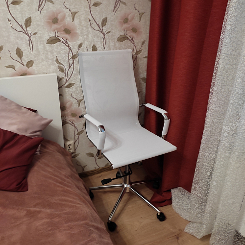 Компьютерное кресло Reus черная сетка / хром фото покупателя 86