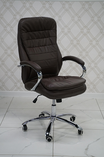 Компьютерное кресло Tomar черное из шоурума 5