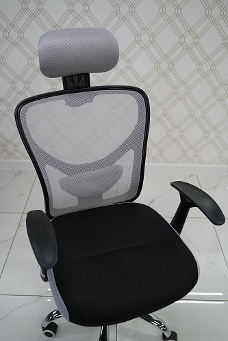 Компьютерное кресло Lody 1 серое / черное из шоурума 2