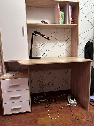 Стол компьютерный КСТ-16 бетон / белый фото покупателя 116