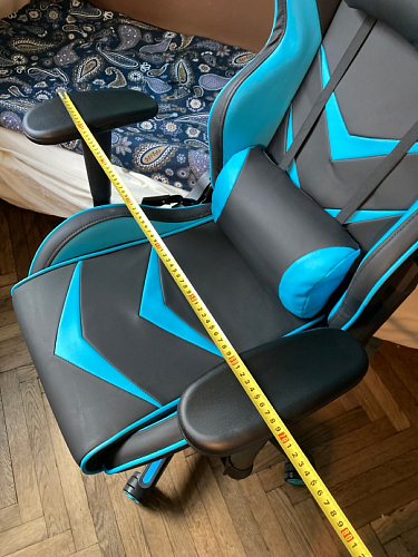 Компьютерное кресло Racer черное / бежевое фото покупателя 57