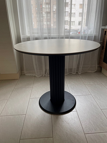 Стеклянный стол Кэмерон 110х110х75 серый / черный фото покупателя 3