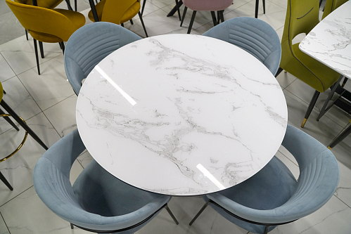 Стеклянный стол Нейтон обсидиан / черный из шоурума 3