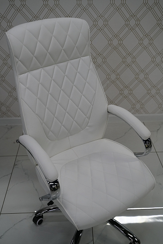 Компьютерное кресло Monte белое из шоурума 2