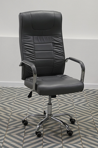 Компьютерное кресло Longer black из шоурума 2