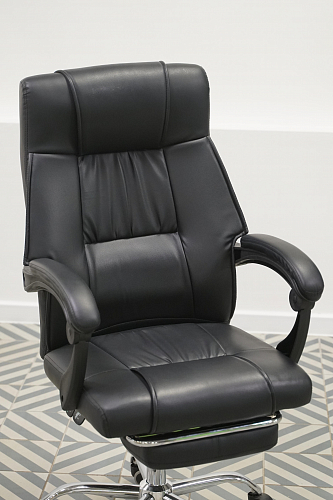 Компьютерное кресло Born whitе из шоурума 1